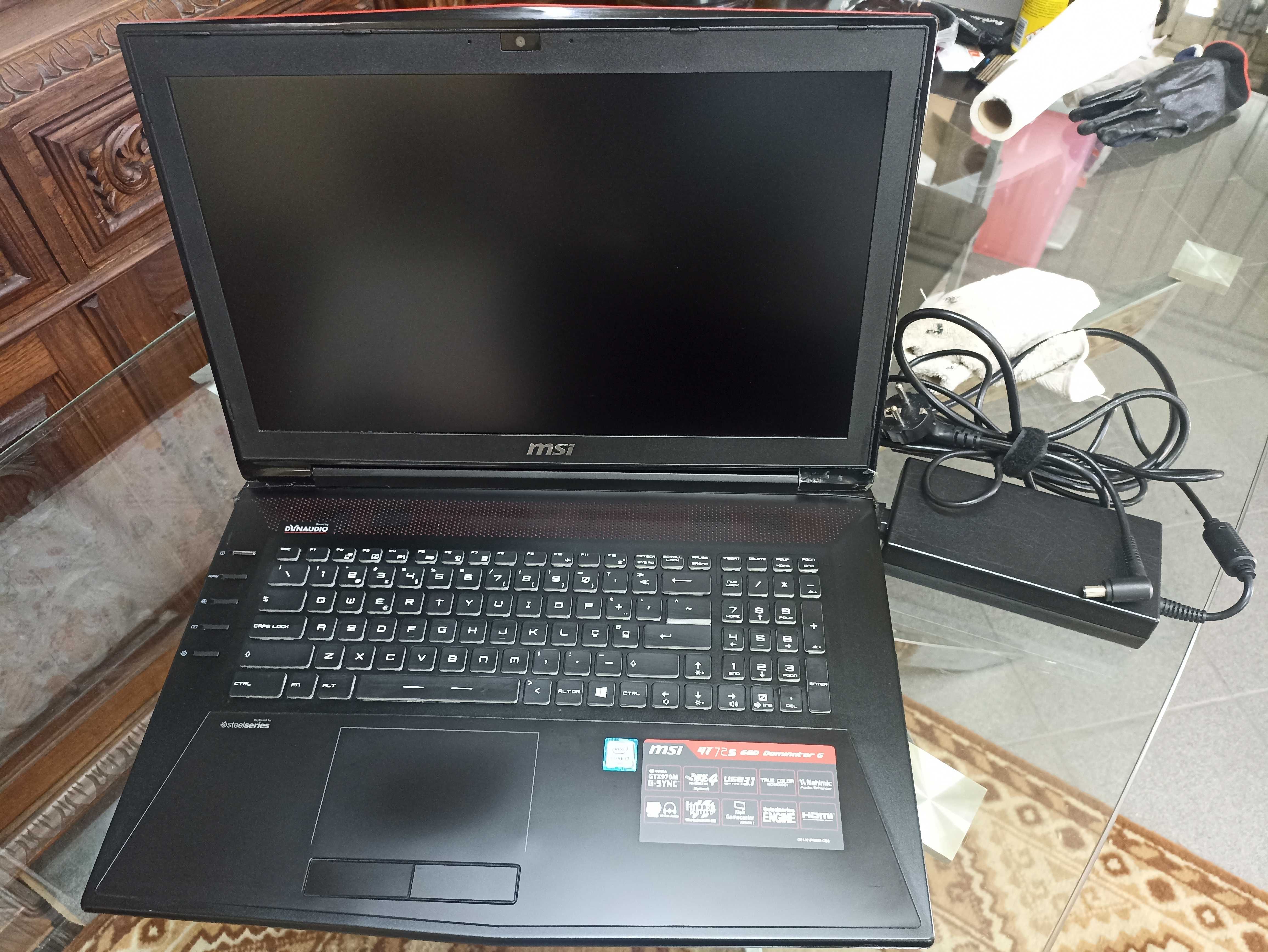 MSI GT72 6Q Dominator Pro G - portátil