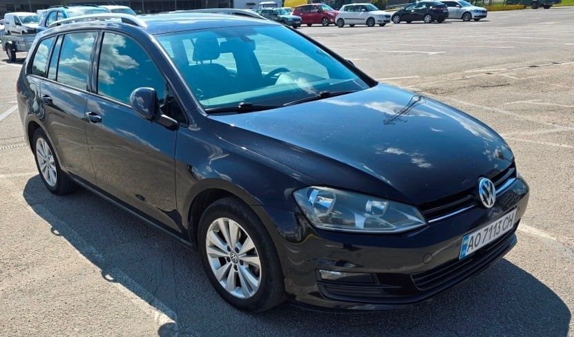 Фольксваген Гольф 2015 року