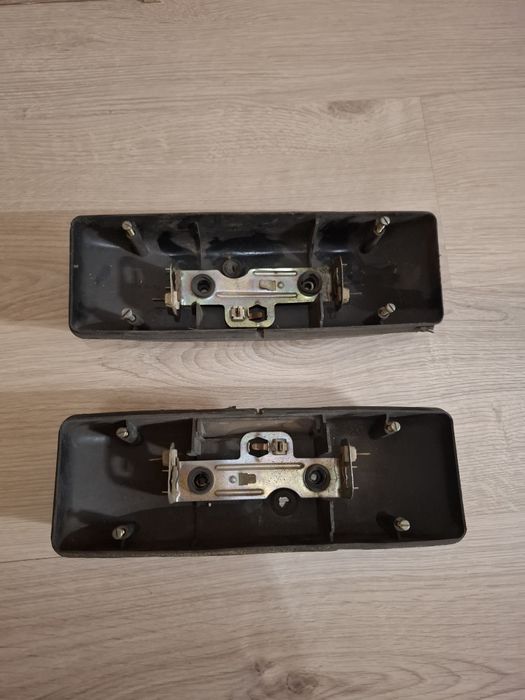 Obudowa lamp przyczepa d47 c330 c360 ursus lampy prl