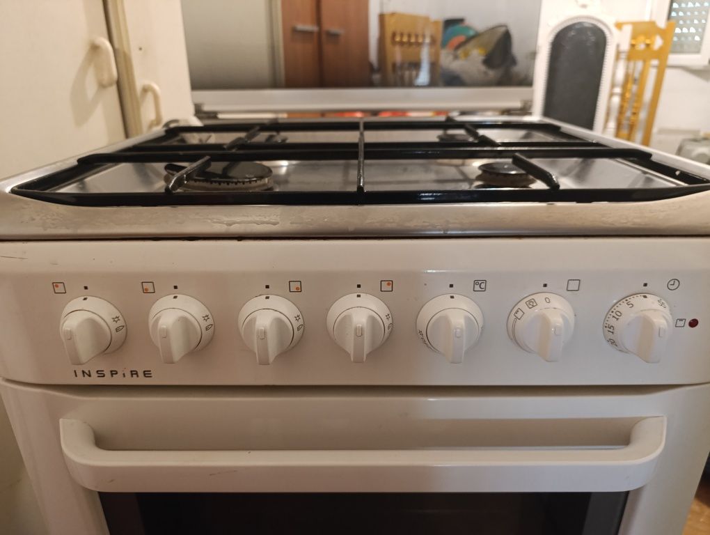 Vendo Fogão a gás com forno