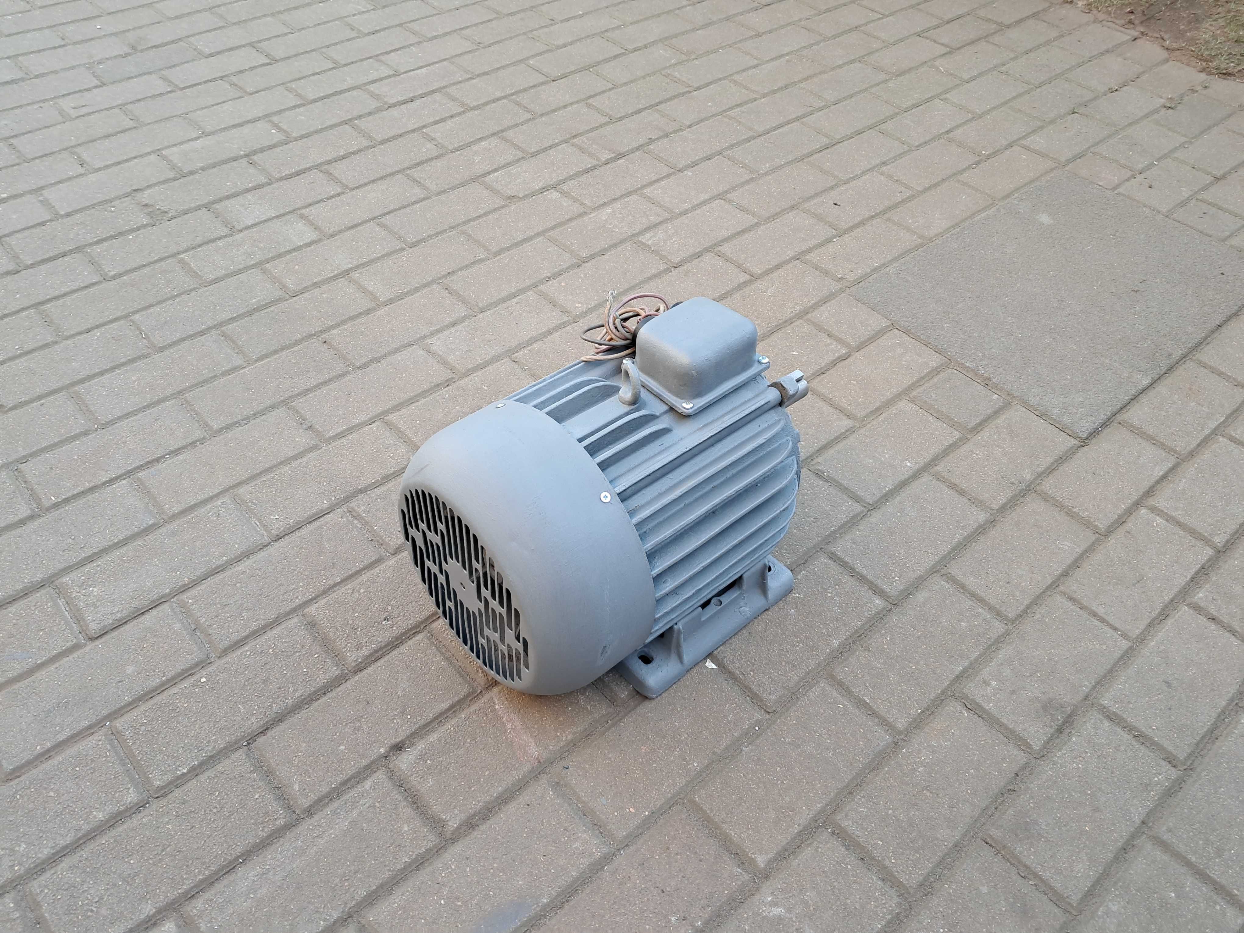 Silnik elektryczny 5.5 kw 1440 obrotów Polski  .Wysyłka