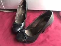 Sapato em pele preto T36- marca Samelli