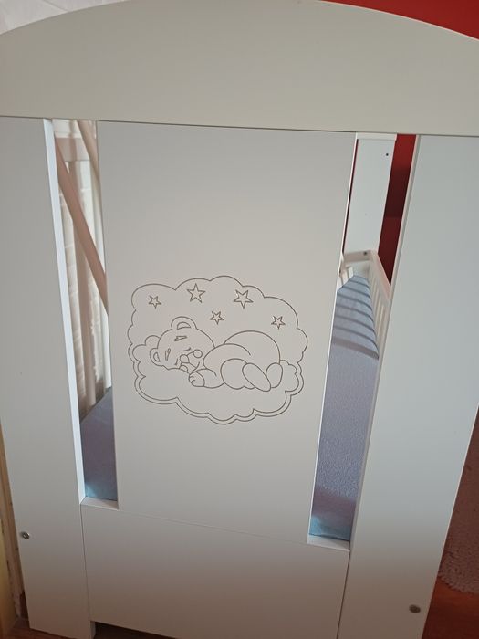 Łóżeczko drewniane z szuflada