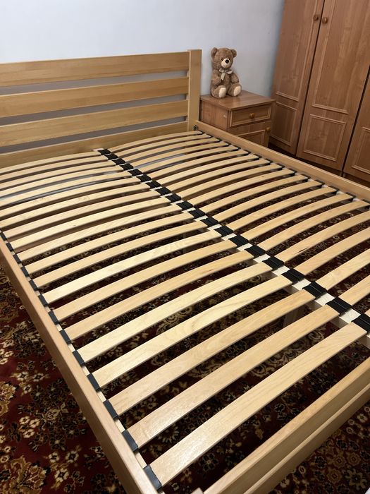 Ліжко з матрасом 160/200