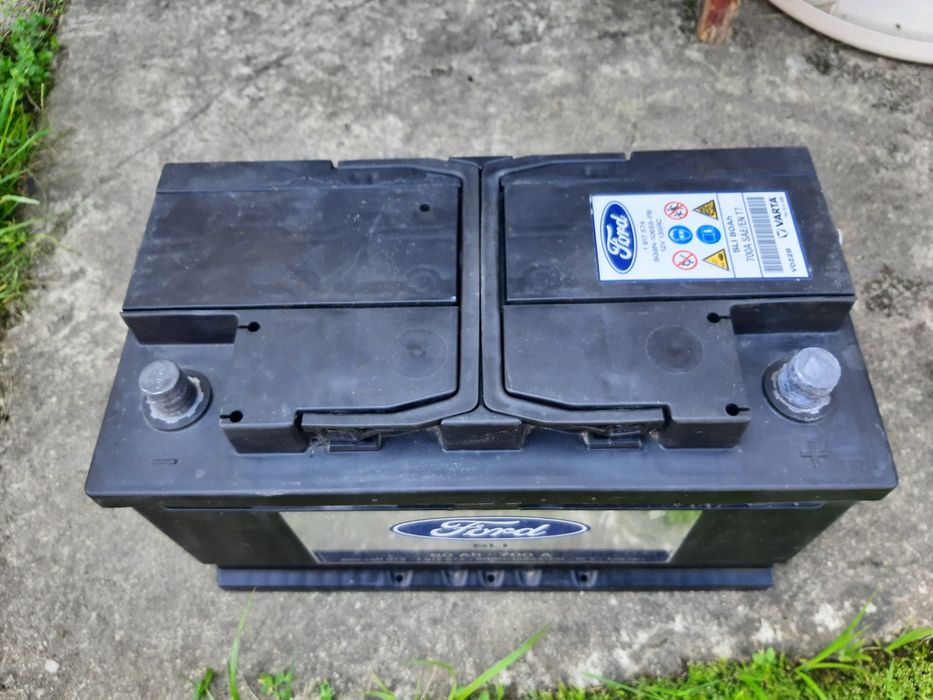 Akumulator varta  80Ah 700A