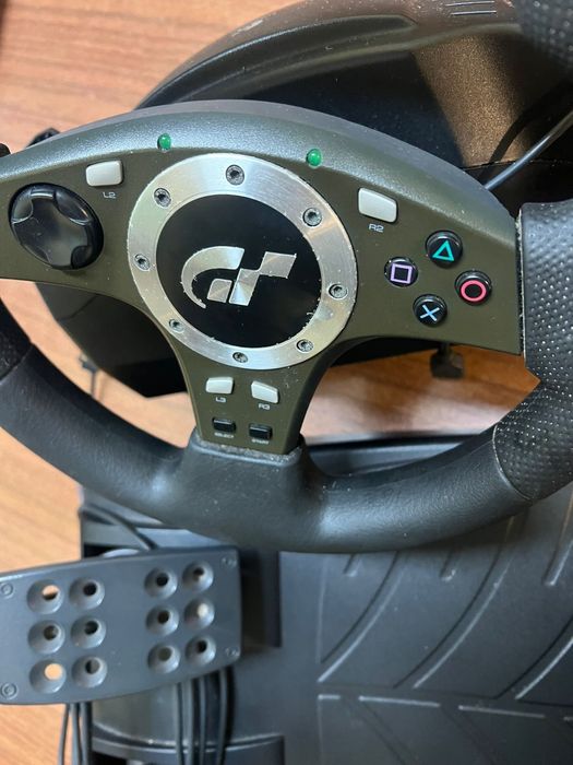 Volante logitech driving force pro
