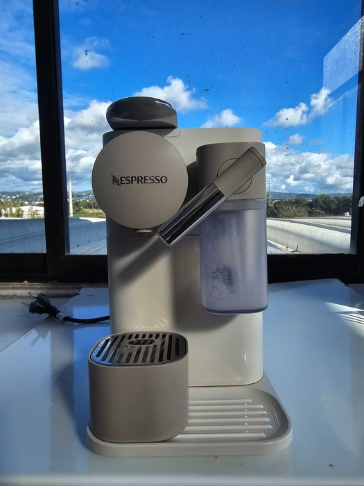 Vendo Nespresso Latissima One DeLonghi