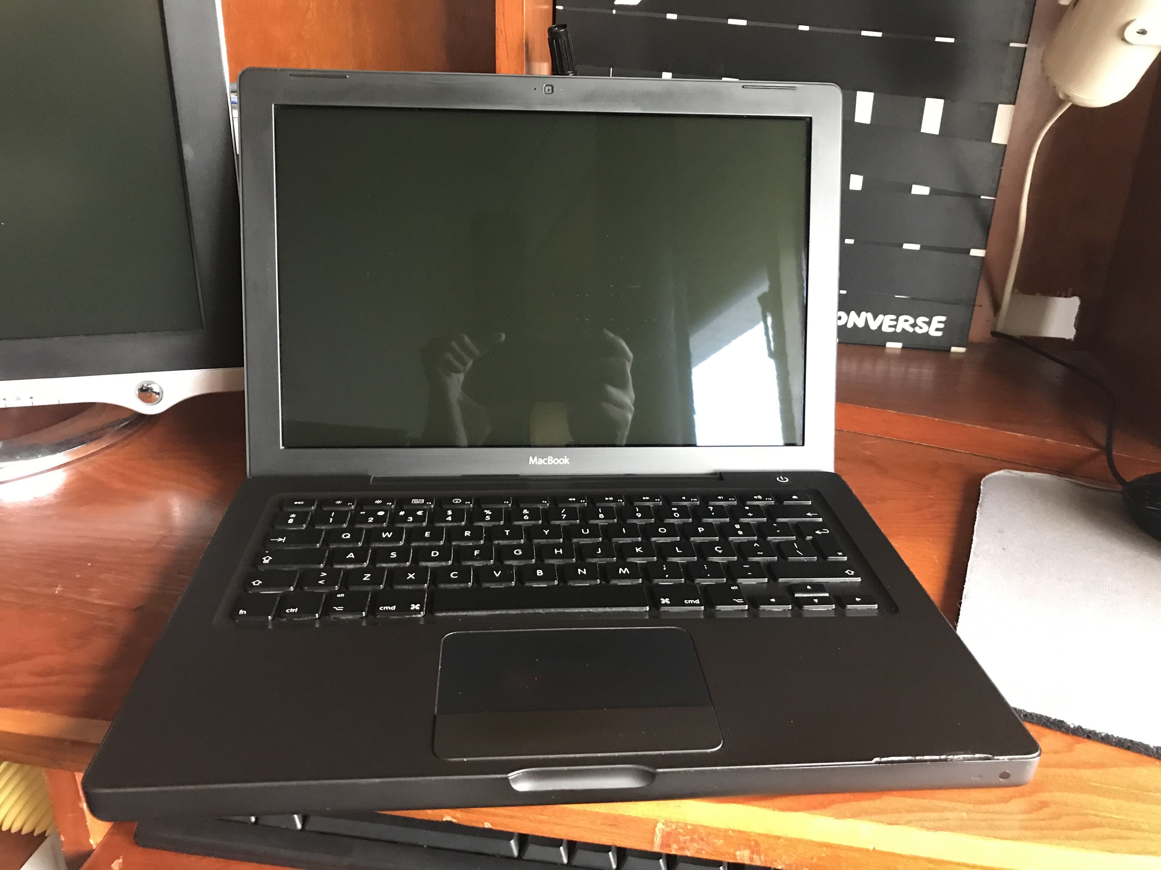 Macbook 13p Preto (disco 250GB)