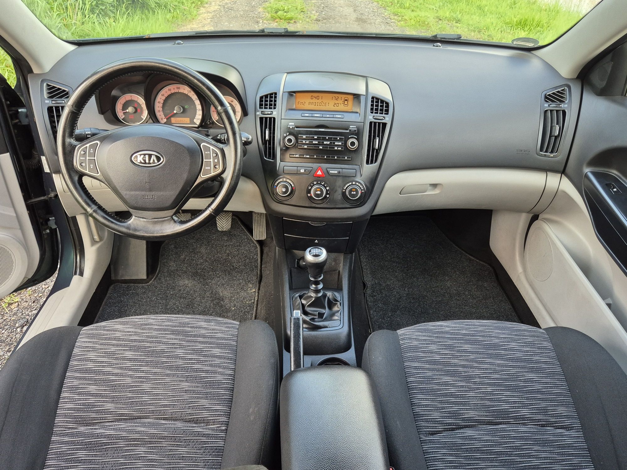 Kia Cee'd 1.4 Benzyna 109KM Hatchback 5 drzwiowy Klima