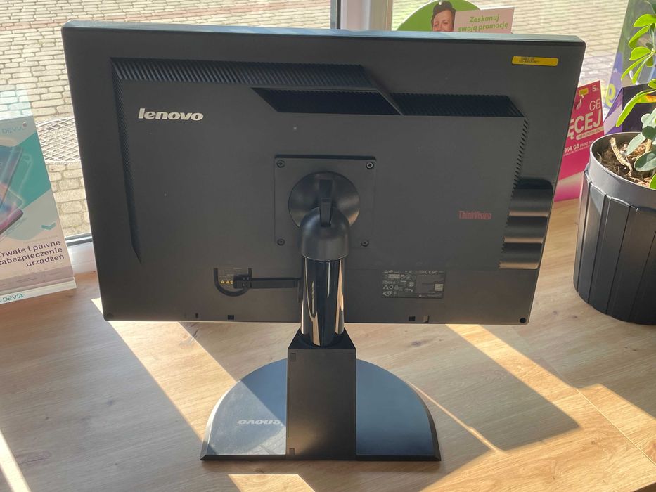 Monitor Lenovo LT2452pwC + Gwarancja 6 msc