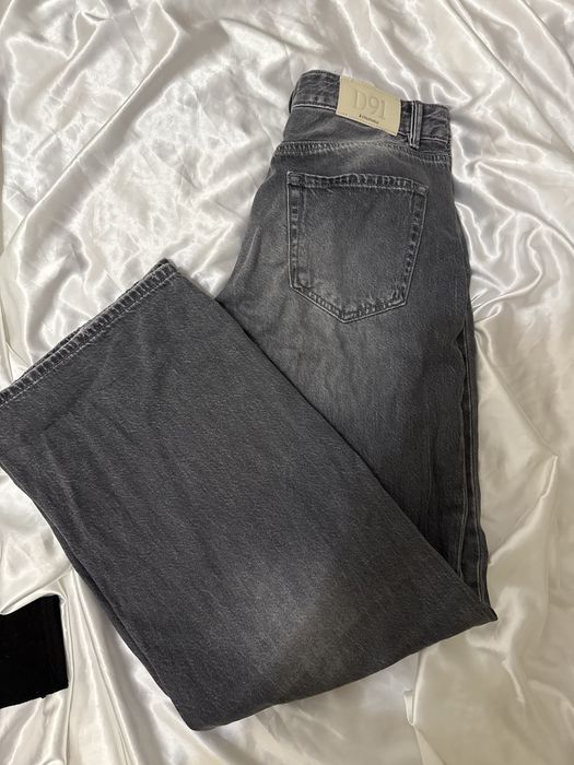 Широкі джинси stradivarius сірого кольору