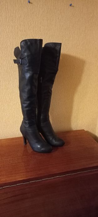 Женские кожаные сапоги -ботфорты