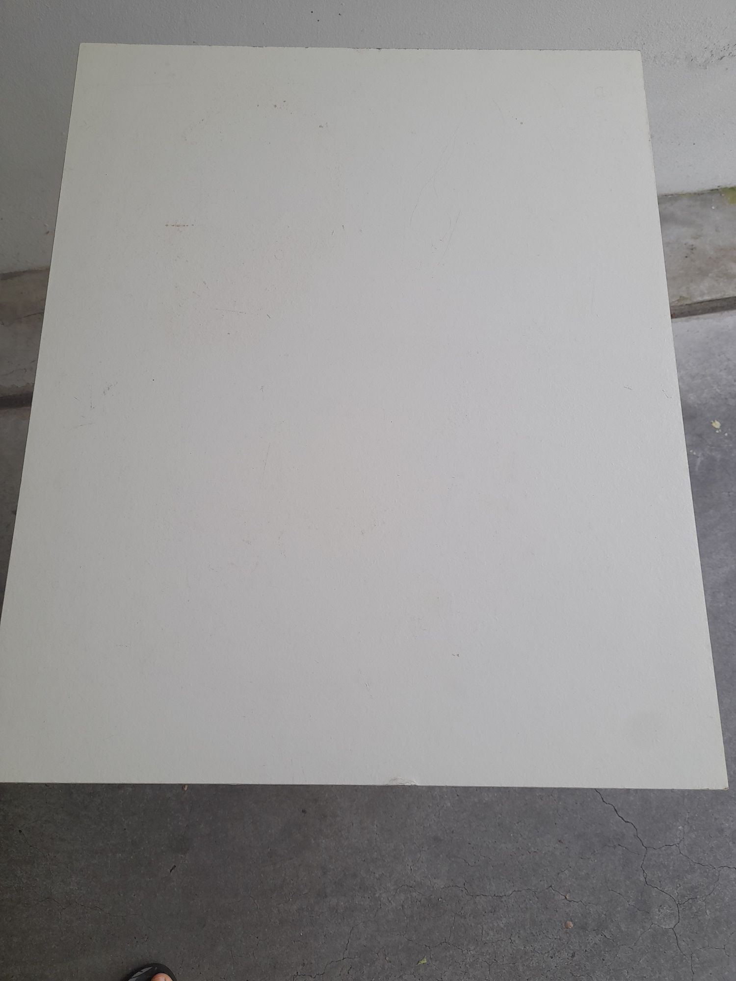 Mesa apoio ikea pra venda