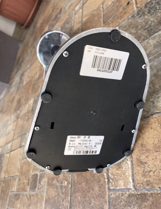 Пристрій для води ( міксер )