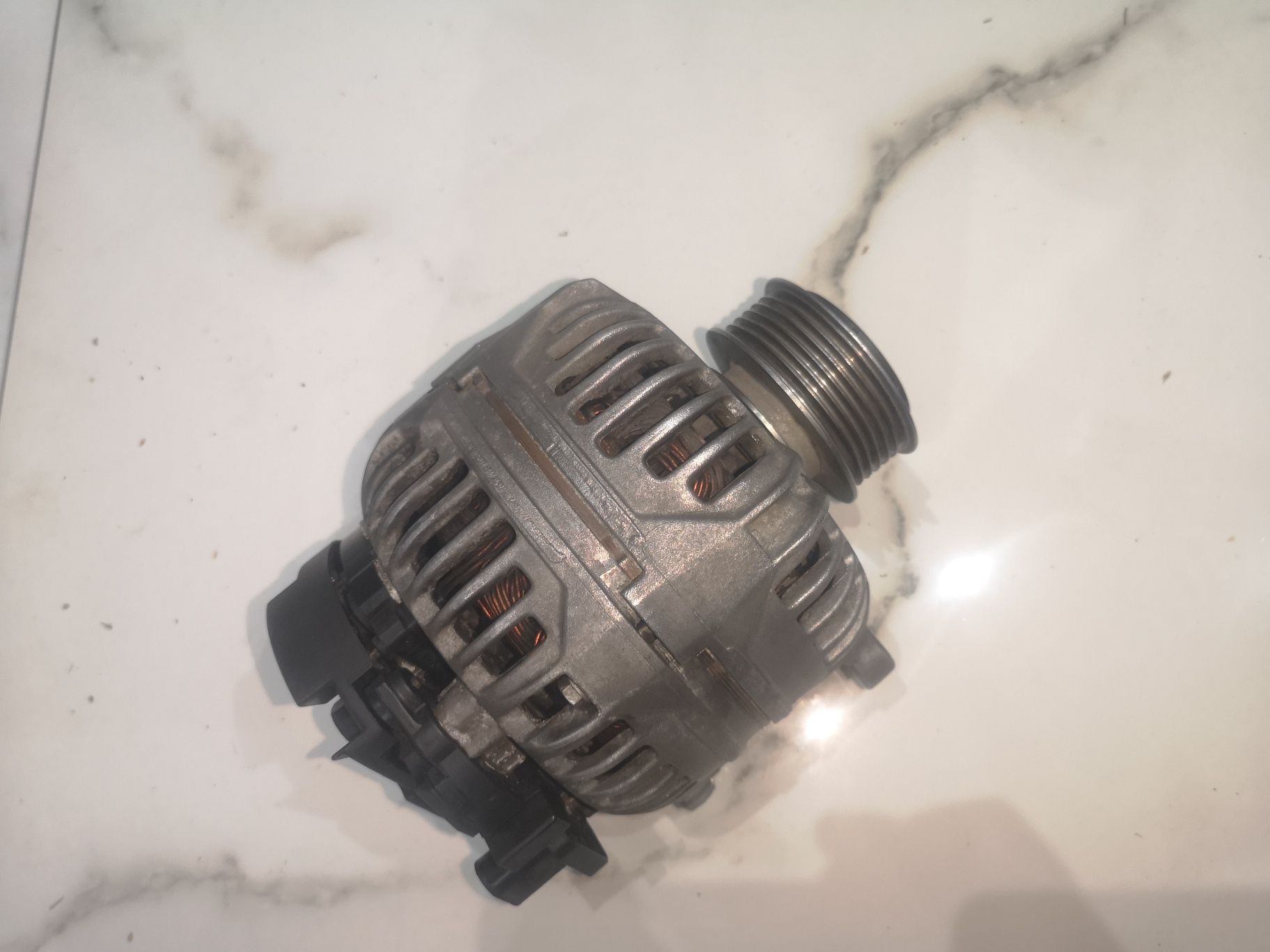 Volvo v70ll 2.5tdi  alternator bosch stn bdb oryginał
