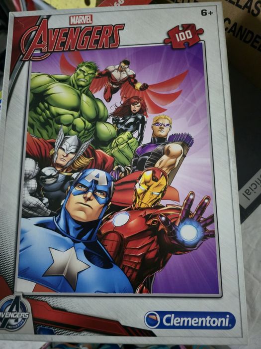 Puzle 100 peças avengers