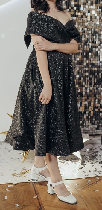 Випускна сукня/Випускне плаття