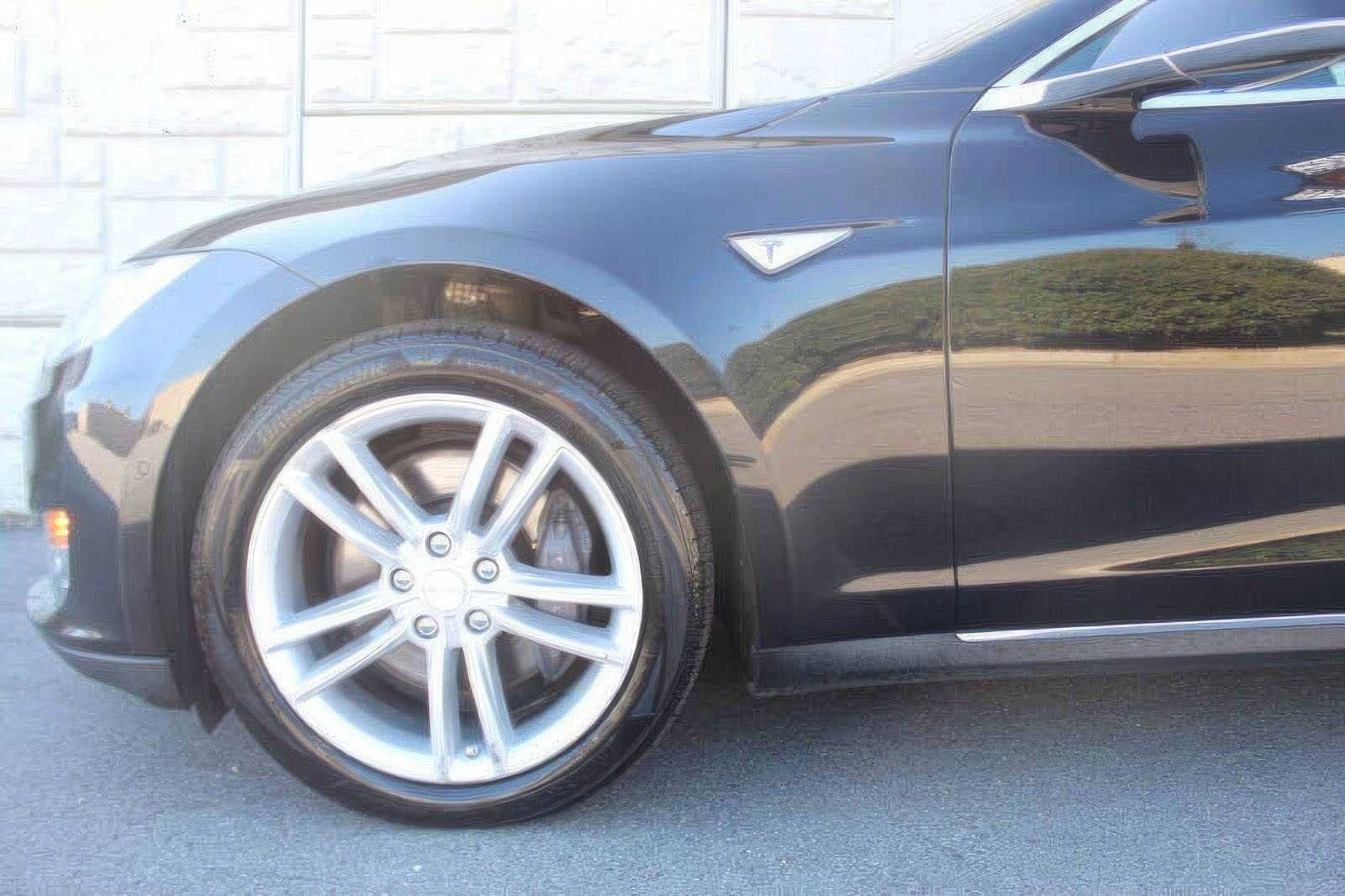 2015 Tesla Model S