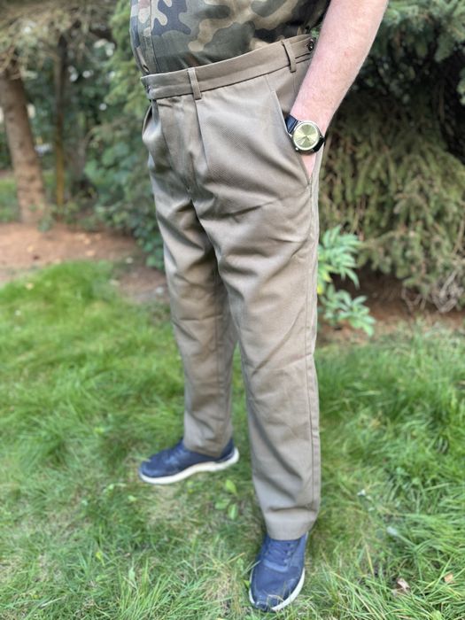 Eleganckie spodnie myśliwskie w kolorze oliwkowym XL