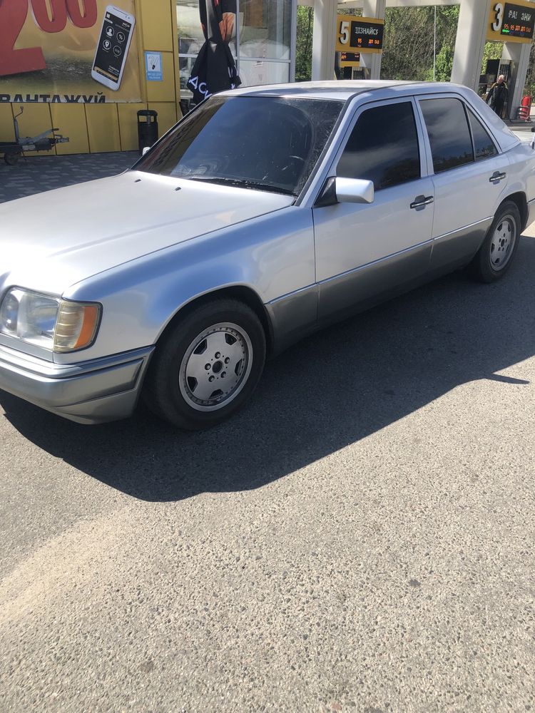 Продам 124мерседес