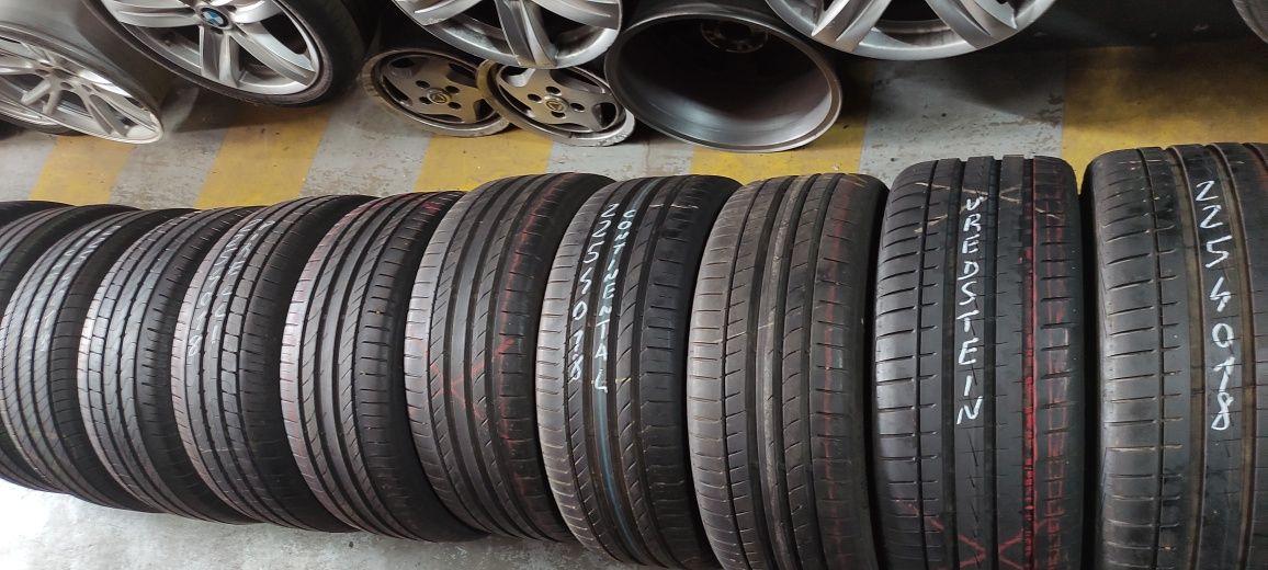 Pneus 225/40/18 semi novos