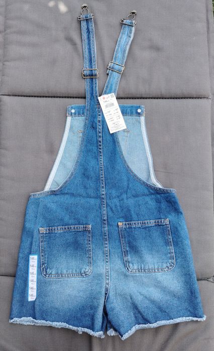 Nowe ogrodniczki jeansowe Reserved w rozmiarze 146