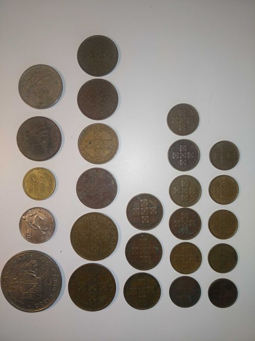 Lote de 25 moedas portuguesas antigas