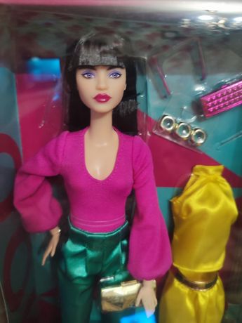 Коллекциоеная кукла Барби Лукс Barbie looks exclusive