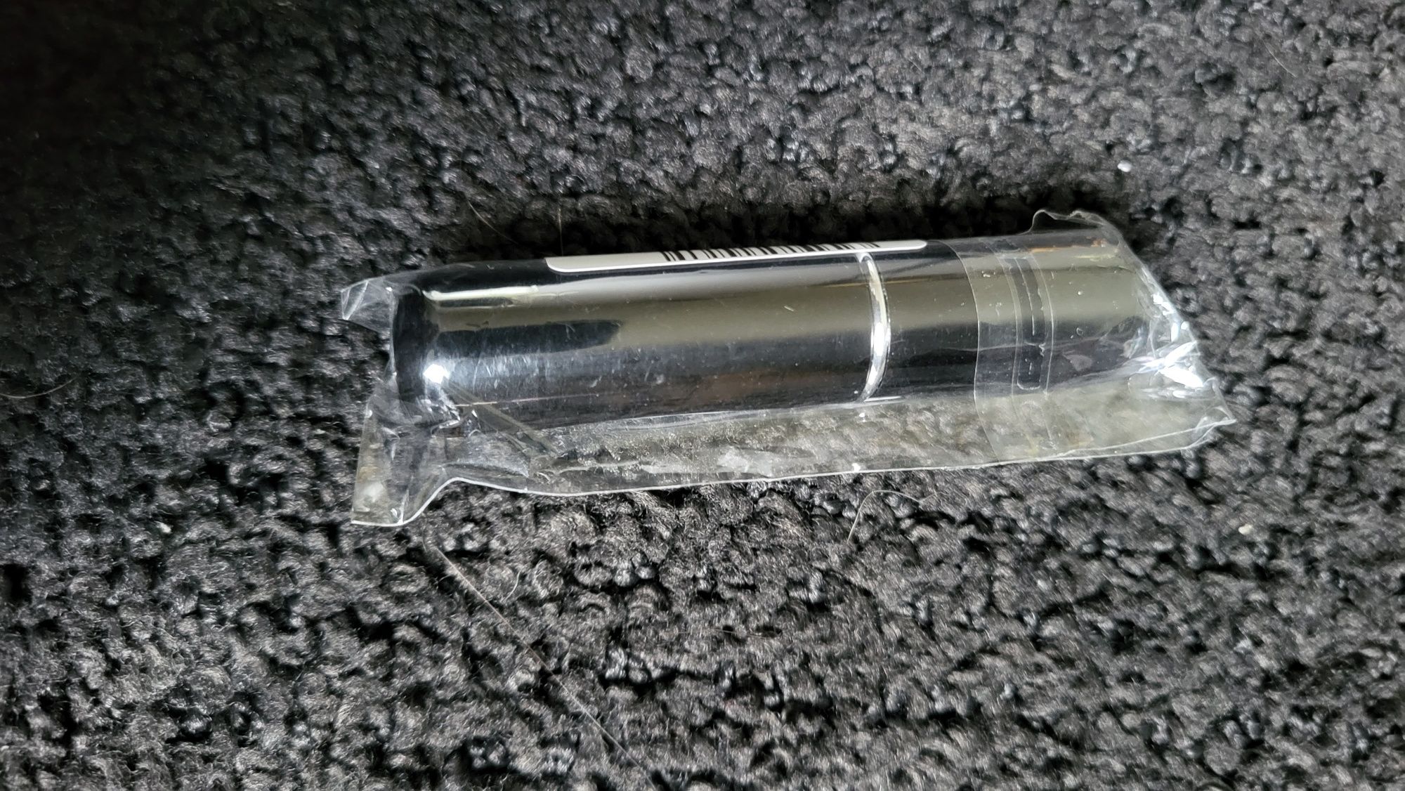 Atomizer, pojemnik na perfumy ładowany otworem w dole