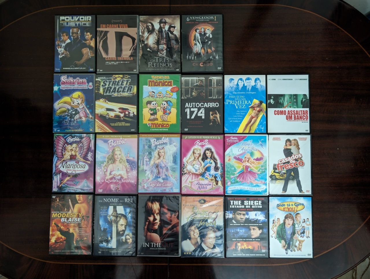 Cassetes/VHS/DVDs