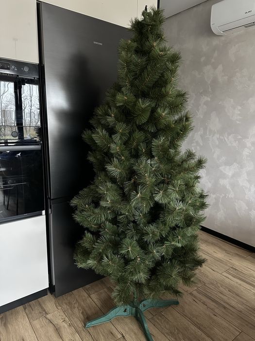 Ялинка штучна довга голка