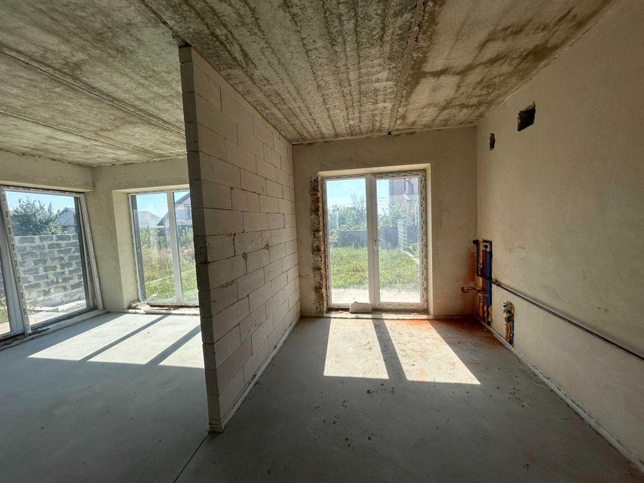 ГОТОВИЙ до РЕМОНТУ  сучасно збудований ДУПЛЕКС