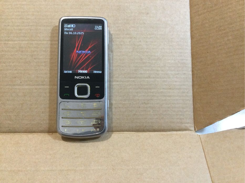 Продам две нокии 6700с