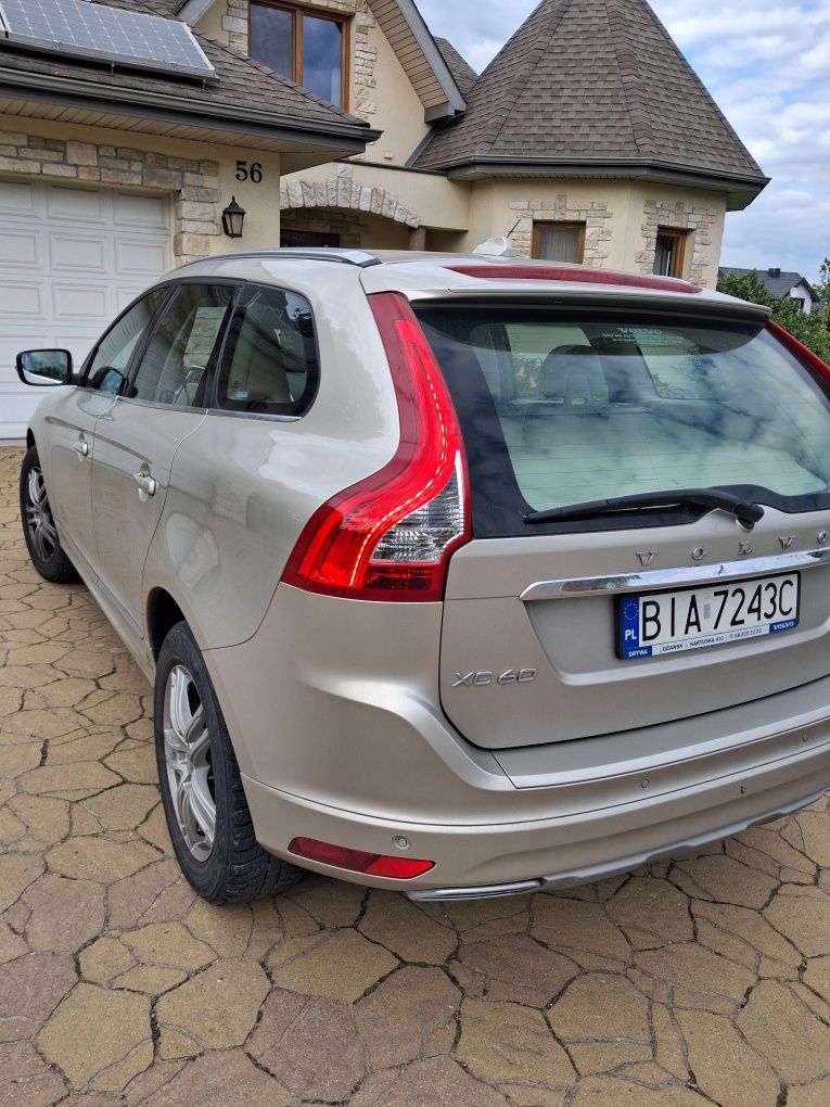 Spredam Volvo XC60 2.4 D5 AWD Summum 2016r.
