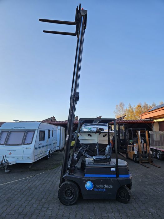 Wózek widłowy elektryczny STILL