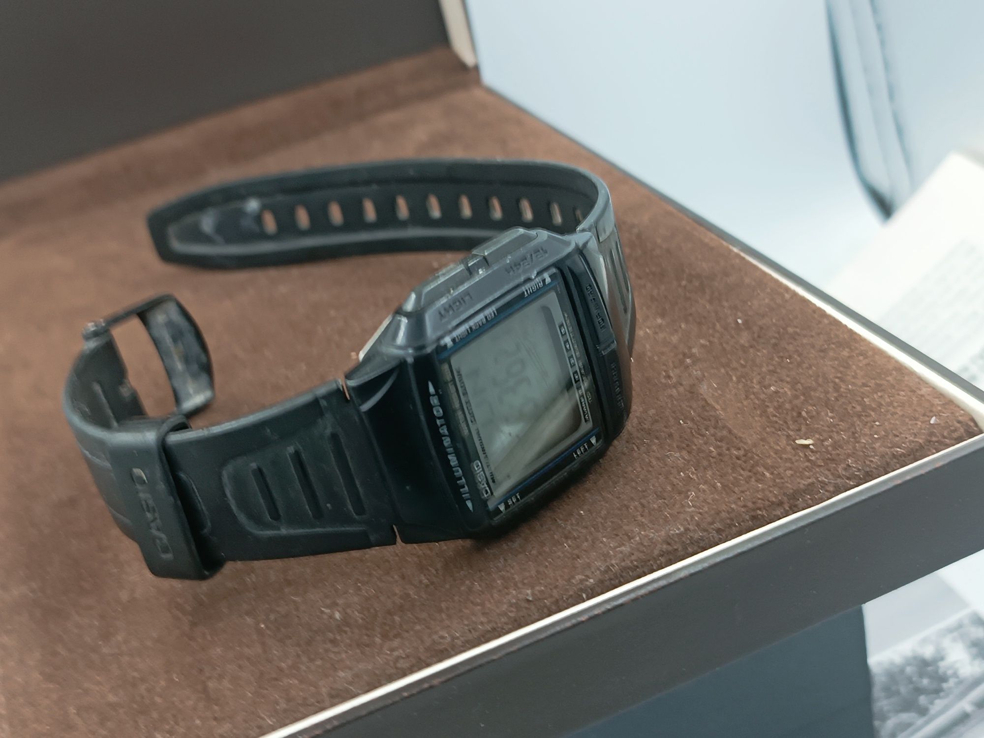 Zegarek casio db36 iluminator