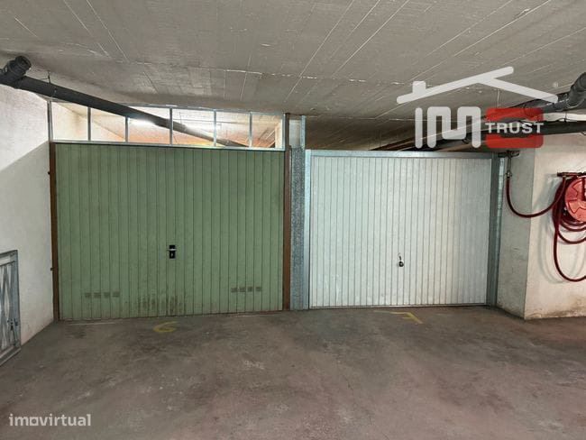 Garagem com 15m2 para Arrendar - Setúbal