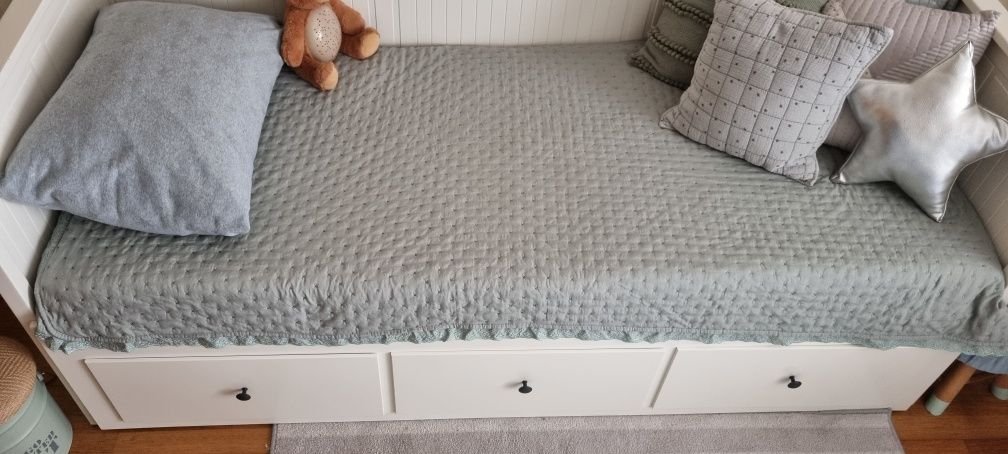 Cama HEMNES 200x80 cm.