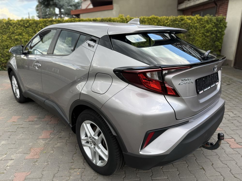 Toyota CH-R 1.8 hybrid uszkodzony