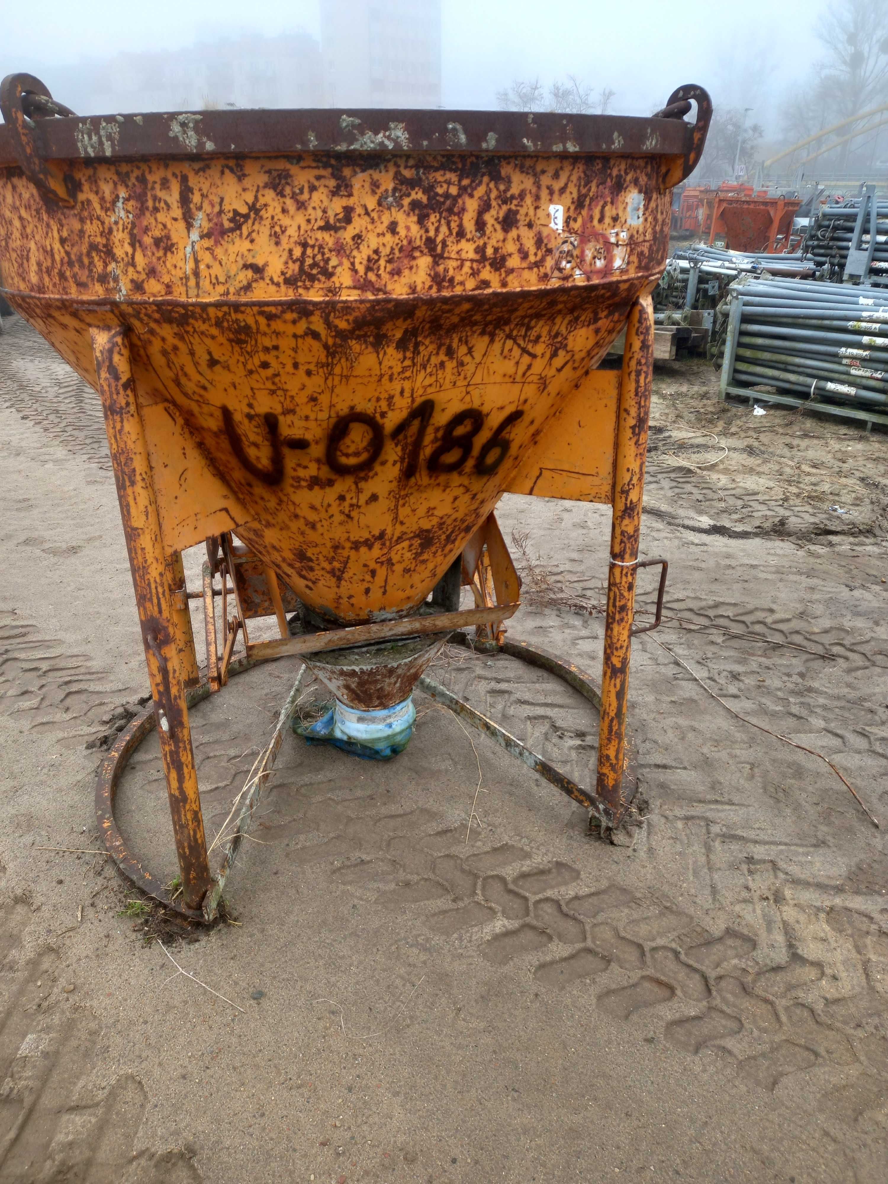 Silos pojemnik lej do betonu FE1016
