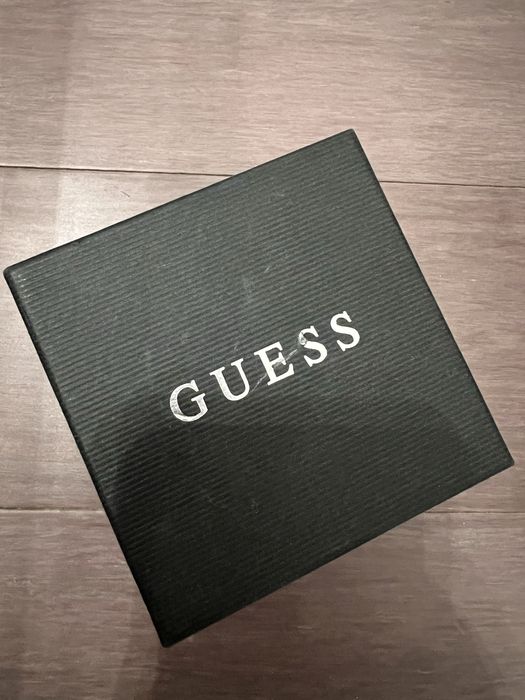 Zegarek damski Guess W0773L3