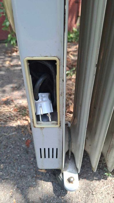 Масляный радиатор обогреватель saturn st-1258 серый