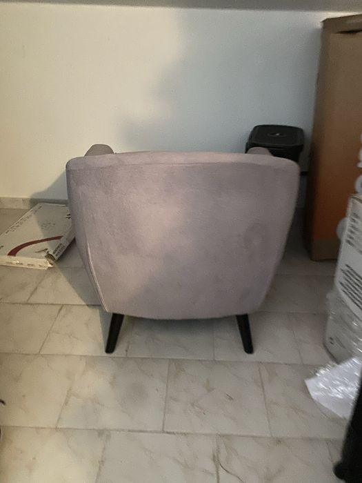 Poltrona cinza claro