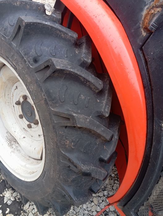 Продам Kubota kl 27