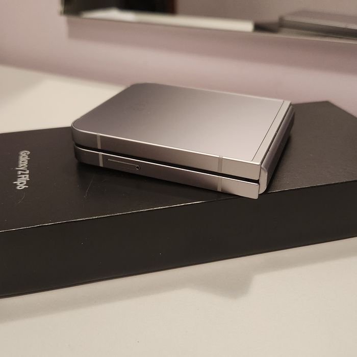 IDEALNY Samsung Galaxy Z Flip 6 256GB