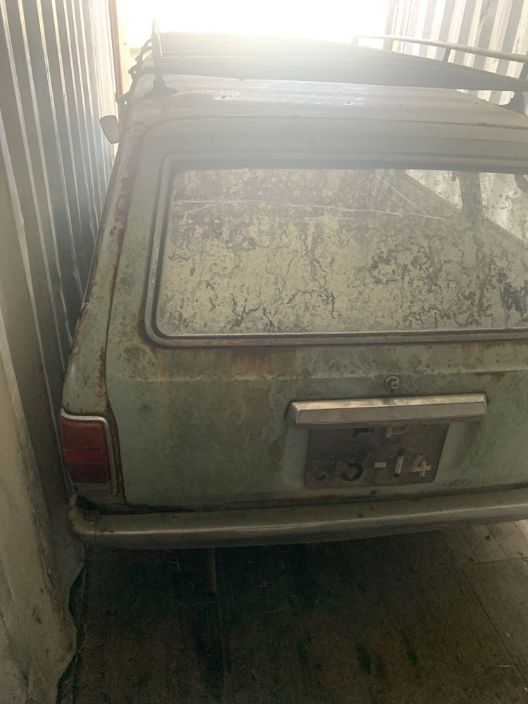Vende Datsun 1.200 Van de Outubro de 1973 para restauro