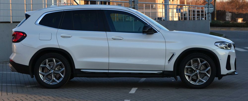 BMW X3 2023 SportDrive 30i 252к.с бензин G01 LCI