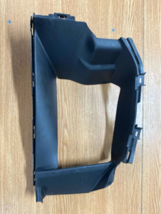 Porsche cayenne 9y0 рестайл правий воздуховод 9y0807162k