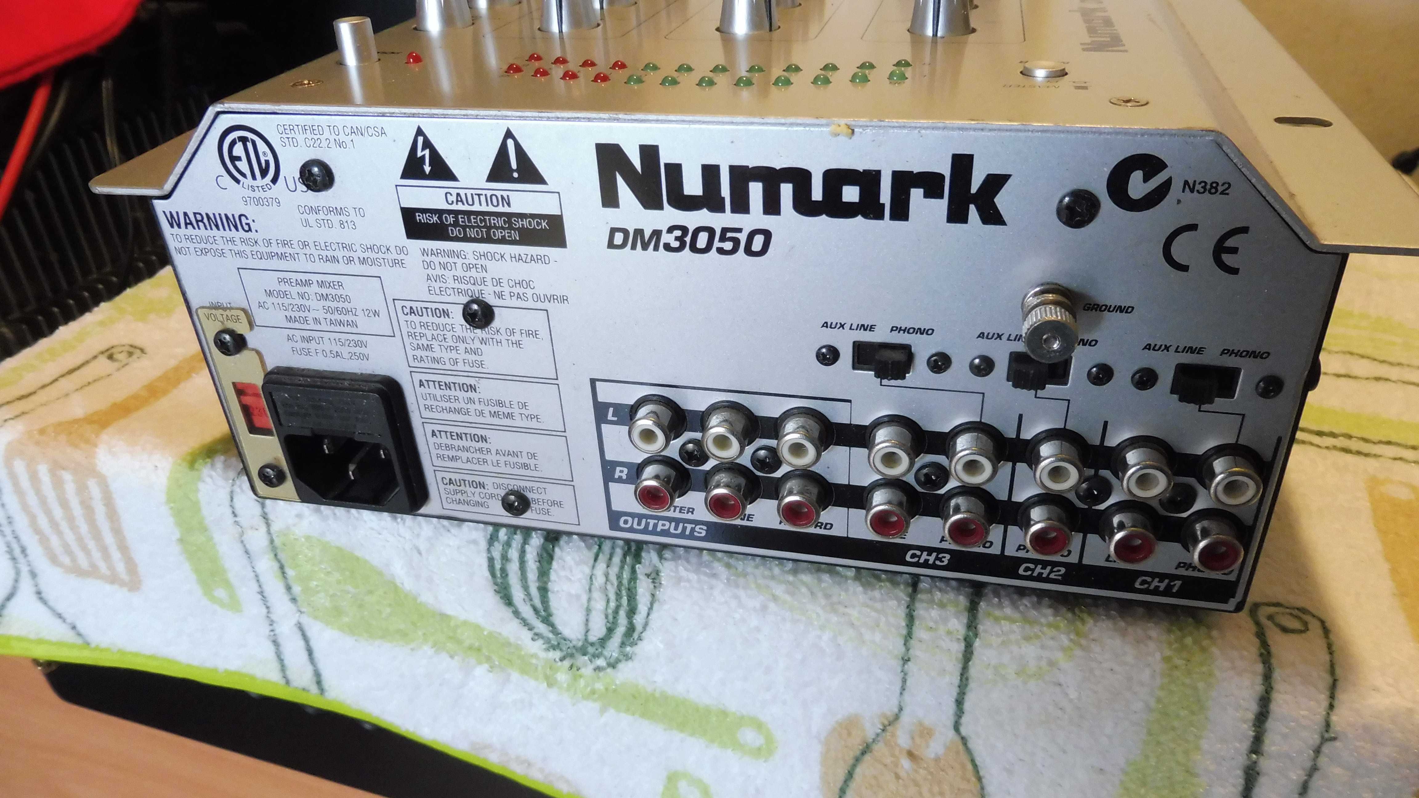 Numark 3050 mesa de mistura