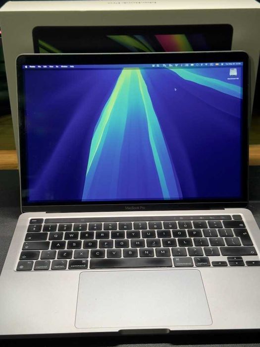 MacBook Pro 13 M1 [2020] 16GB RAM 256 GB SSD TouchBar